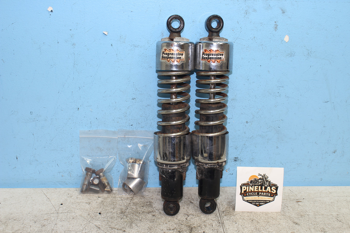 82-85 Harley Sportster XLX1000 Ironhead Rear Shocks Left Right 54568-82