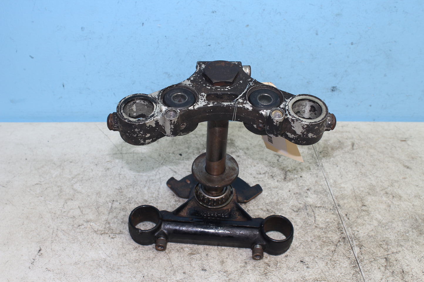 82-85 Harley Sportster XLX1000 Ironhead Triple Tree 47694-84 45736-78B