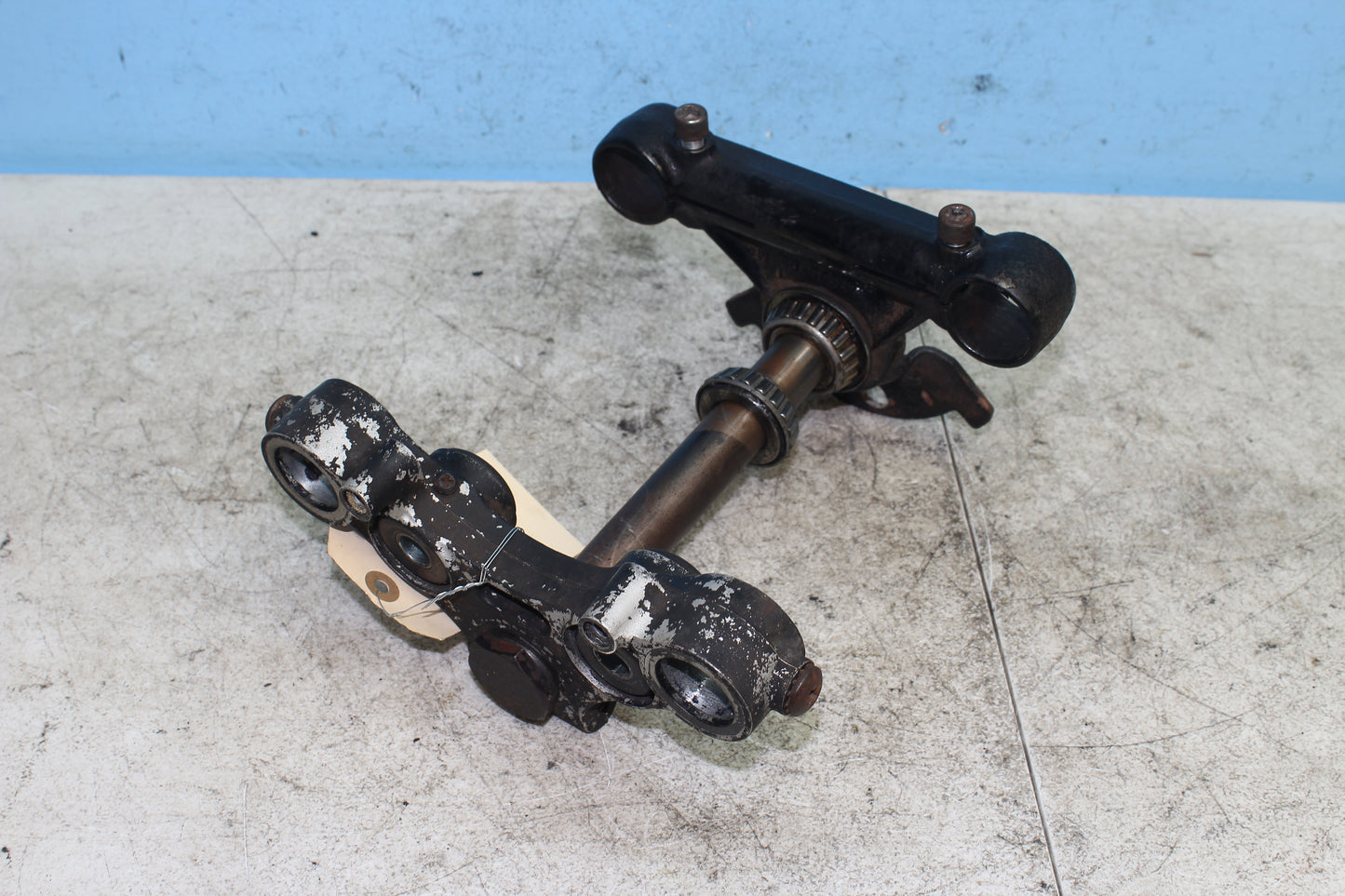82-85 Harley Sportster XLX1000 Ironhead Triple Tree 47694-84 45736-78B