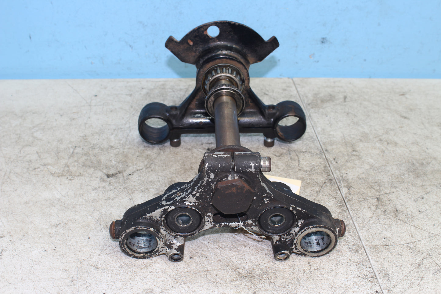 82-85 Harley Sportster XLX1000 Ironhead Triple Tree 47694-84 45736-78B