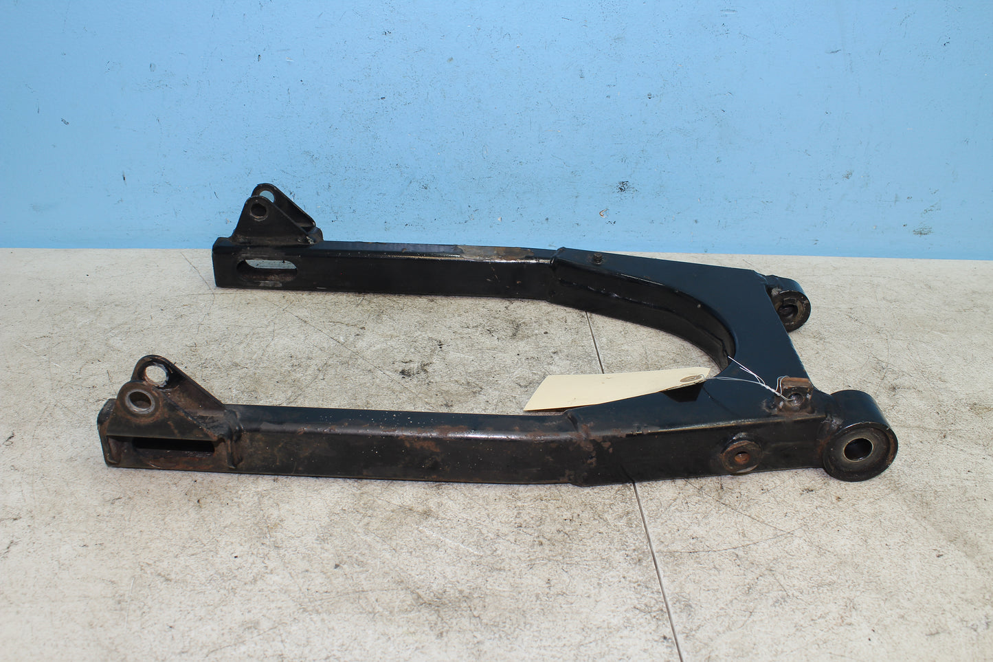 82-85 Harley Sportster XLX1000 Ironhead Swingarm 47532-83