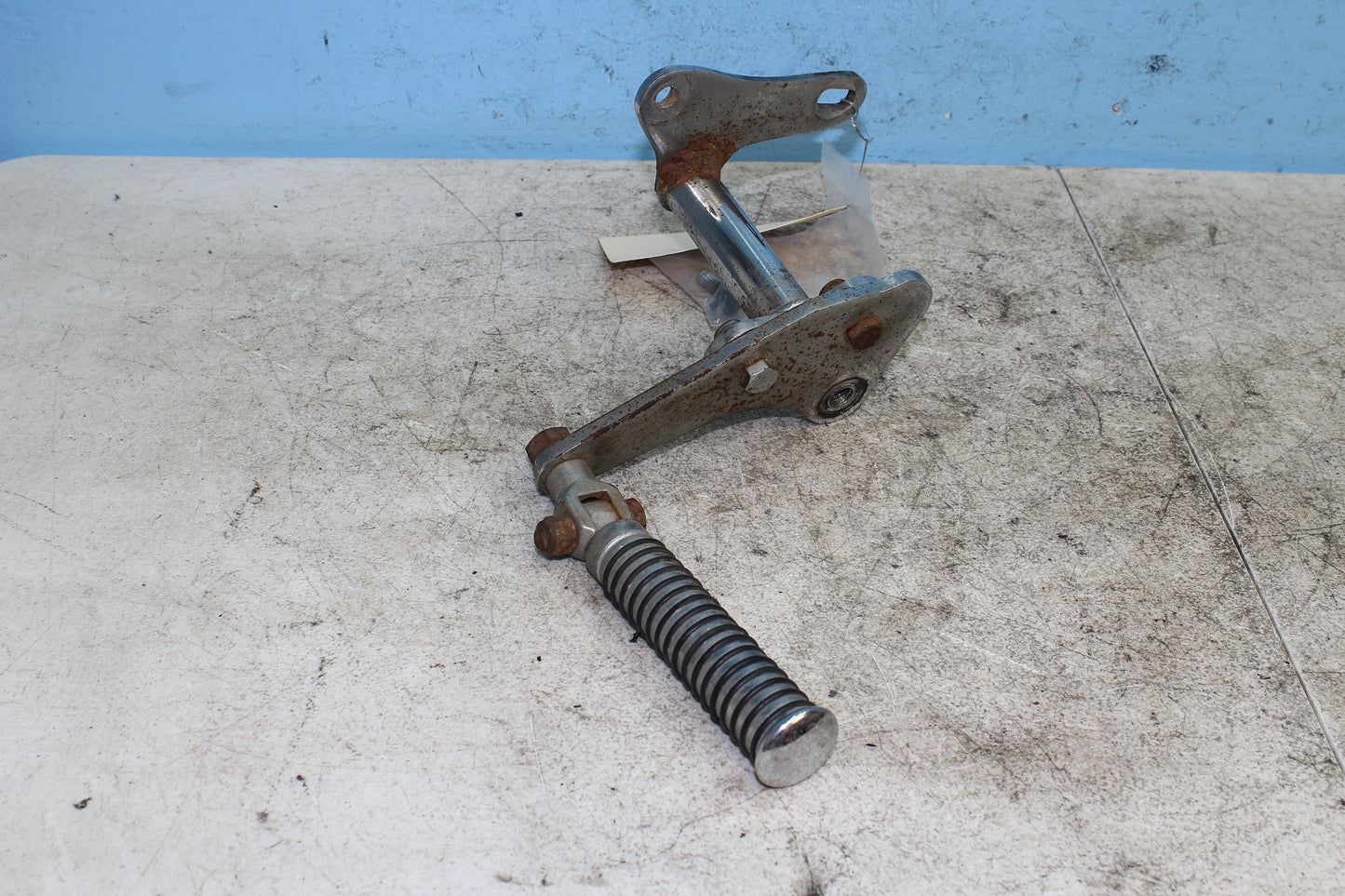 82-85 Harley Sportster XLX1000 Left Foot Mount Bracket Peg Forward Control