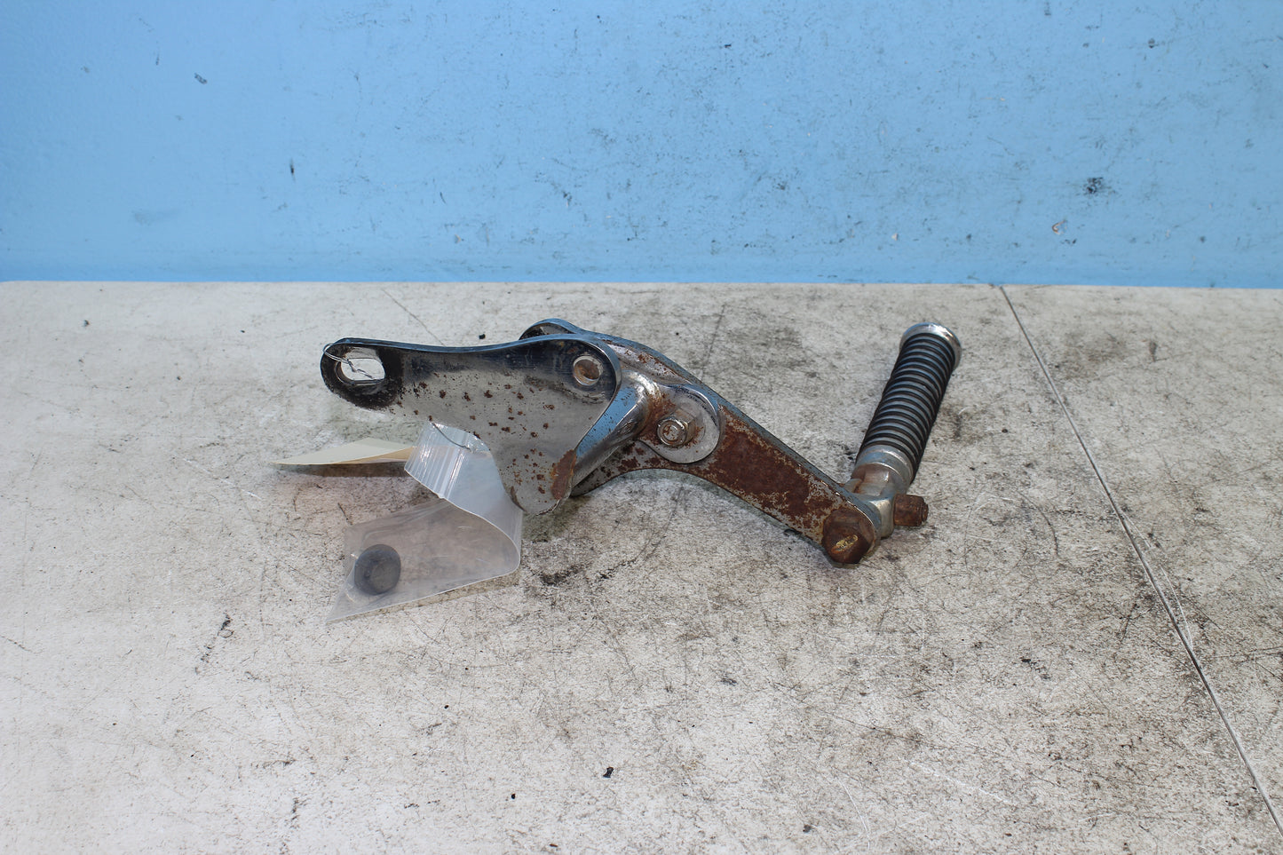 82-85 Harley Sportster XLX1000 Left Foot Mount Bracket Peg Forward Control