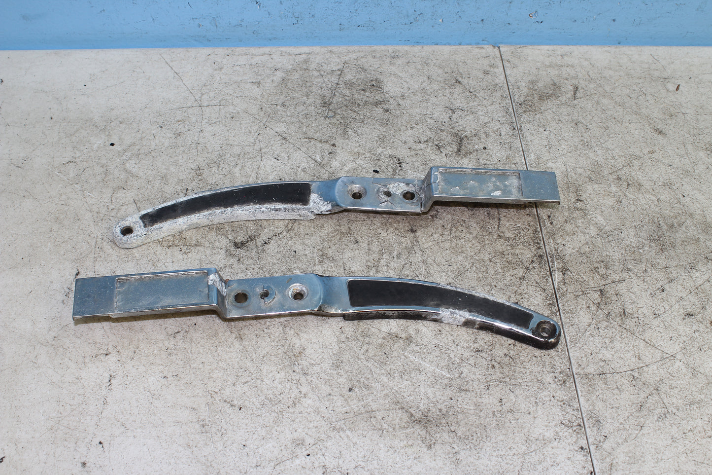 82-85 Harley Sportster XLX1000 Strut Covers Rear Fender Mount Left Right