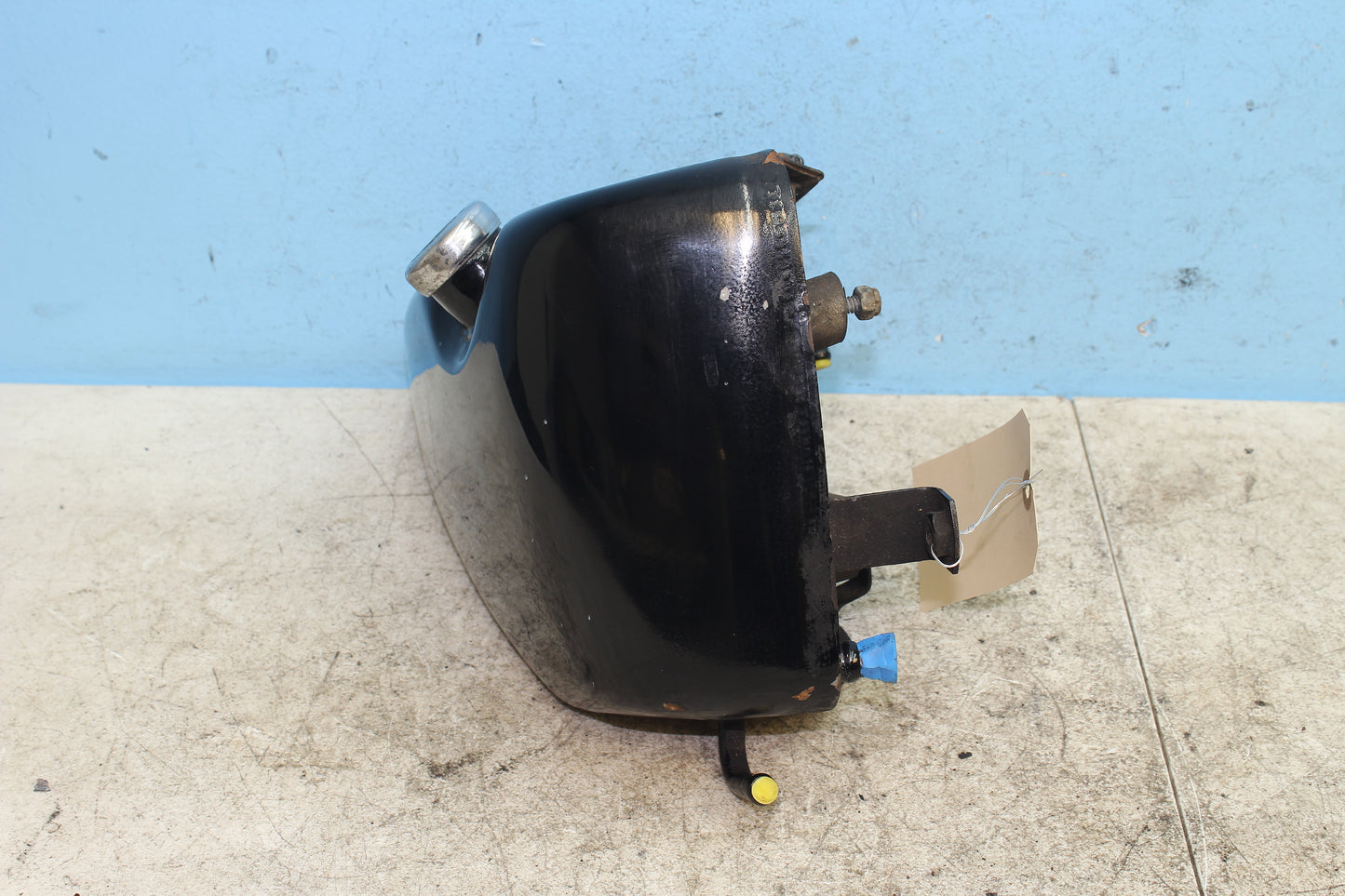 82-85 Harley Sportster XLX1000 Ironhead Oil Tank 62475-83