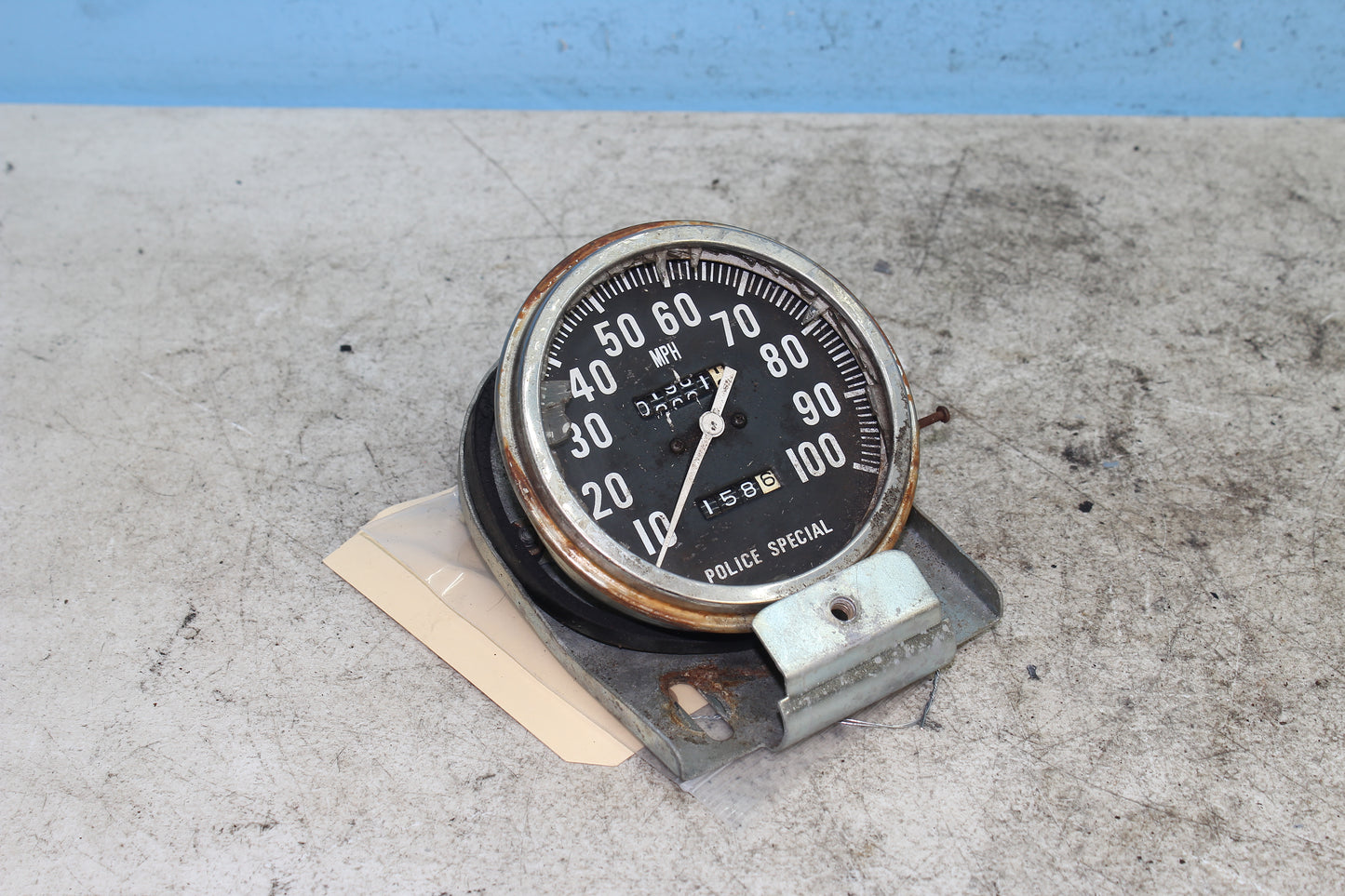 82-85 Harley Sportster XLX1000 Speedometer Police Special  *DMG PARTS ONLY*