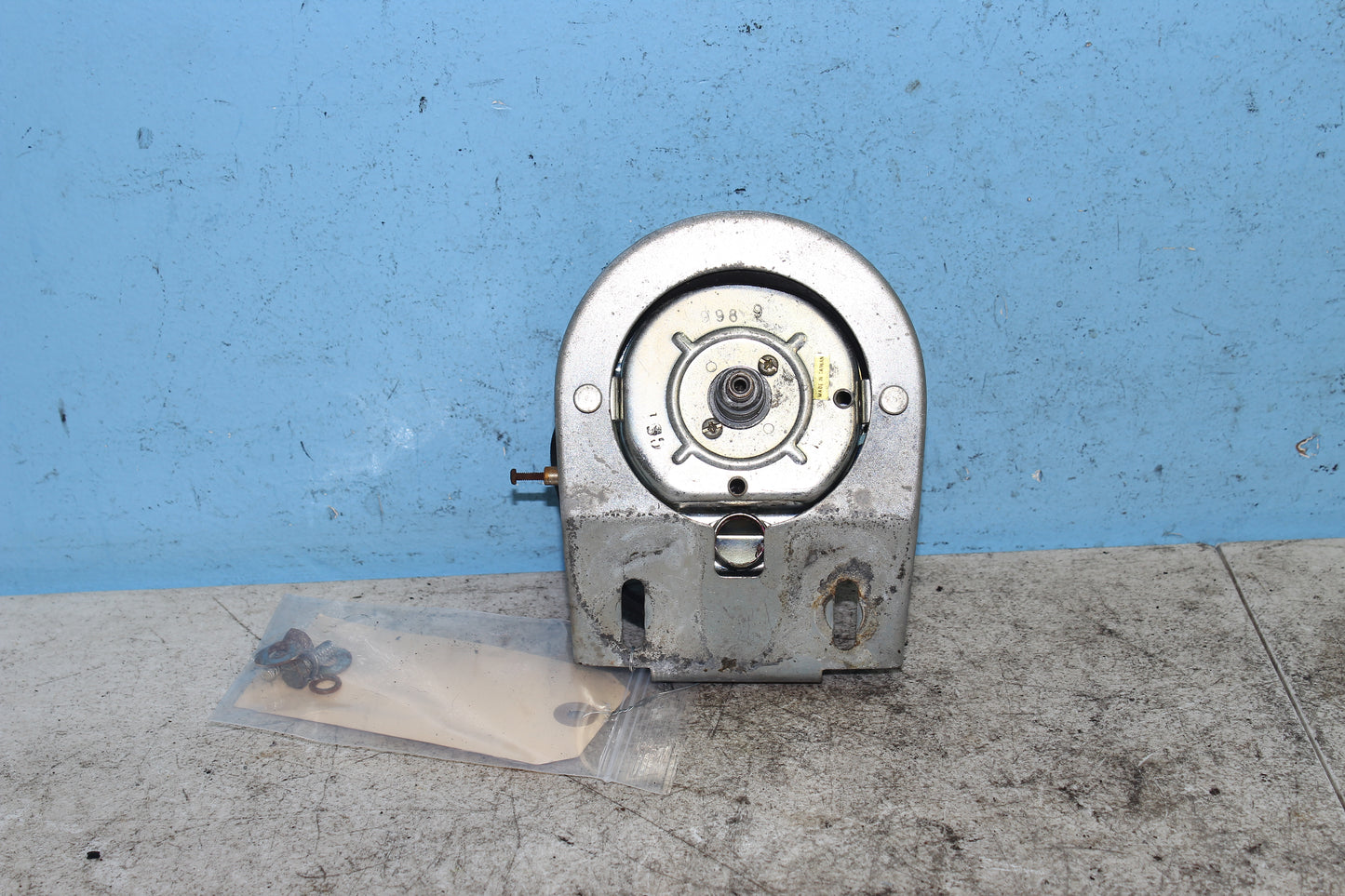 82-85 Harley Sportster XLX1000 Speedometer Police Special  *DMG PARTS ONLY*
