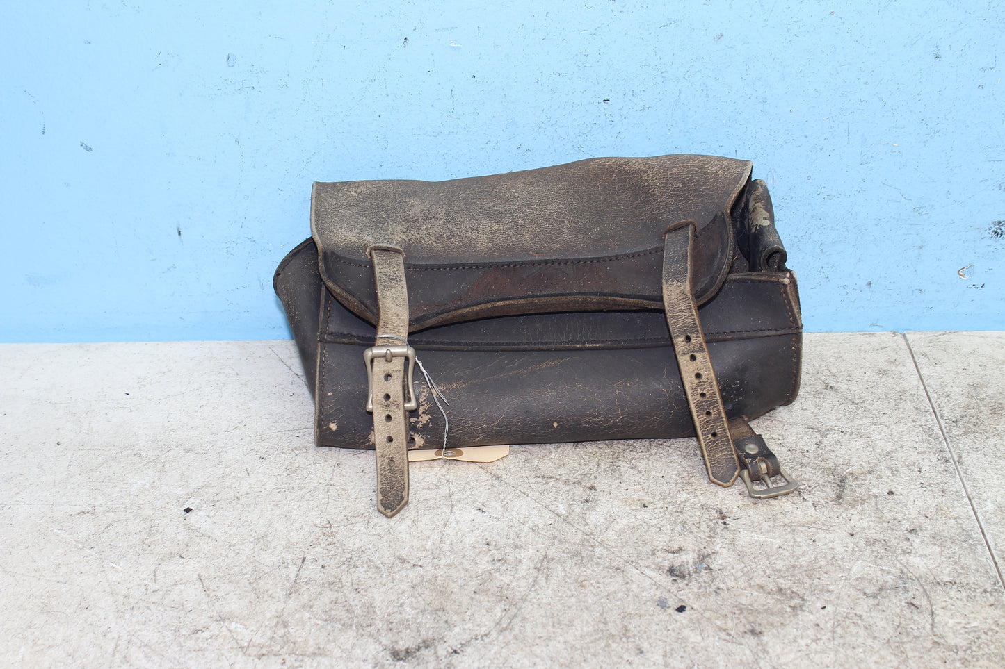 82-85 Harley Sportster XLX1000 Ironhead Front Fork Leather Storage Bag