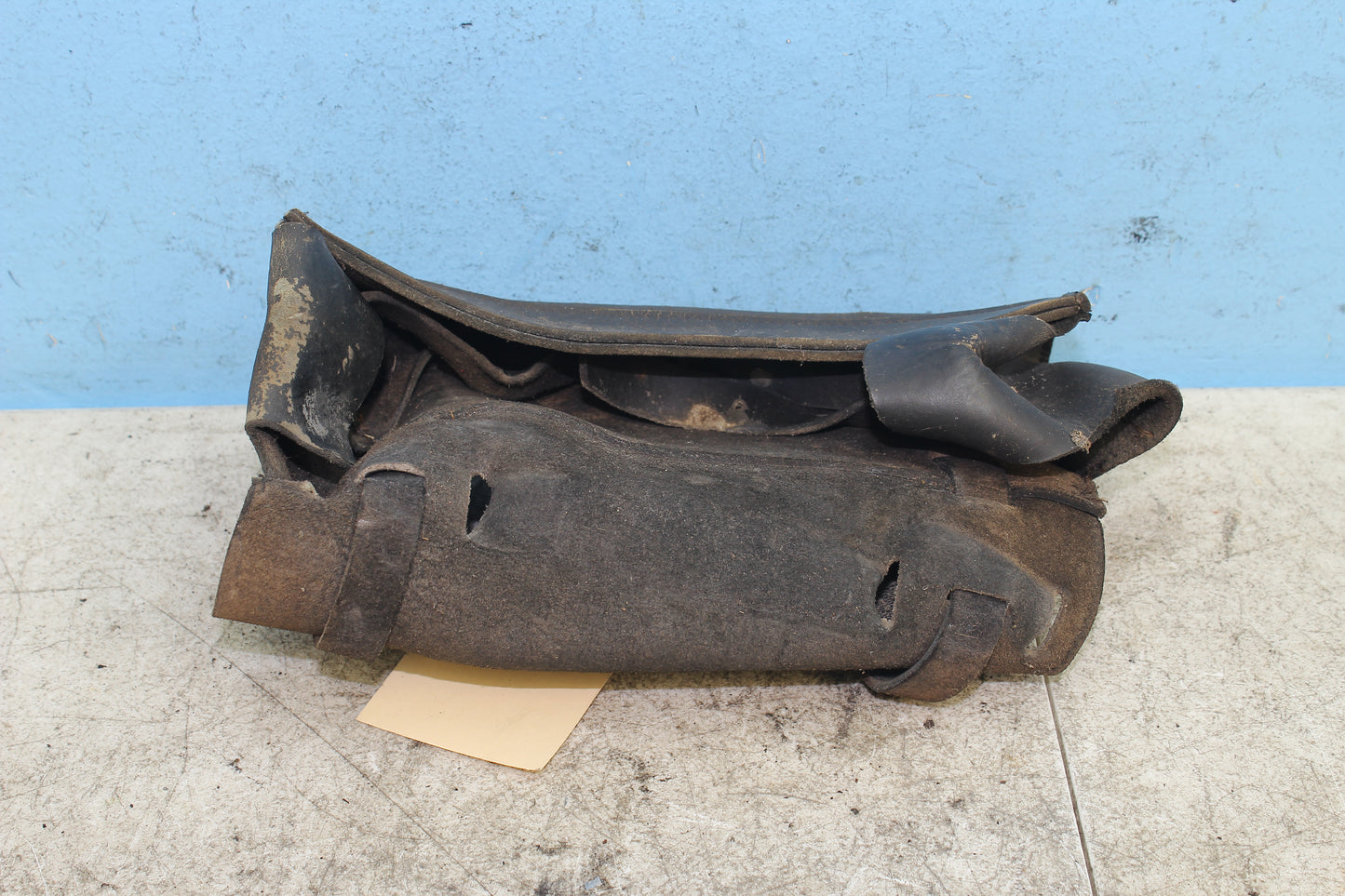 82-85 Harley Sportster XLX1000 Ironhead Front Fork Leather Storage Bag