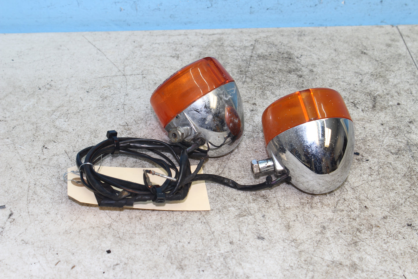 82-85 Harley Sportster XLX1000 Ironhead Rear Turn Signals Left Right
