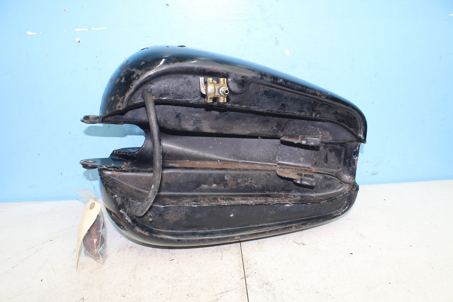 82-85 Harley Sportster XLX1000 Ironhead Gas Fuel Tank