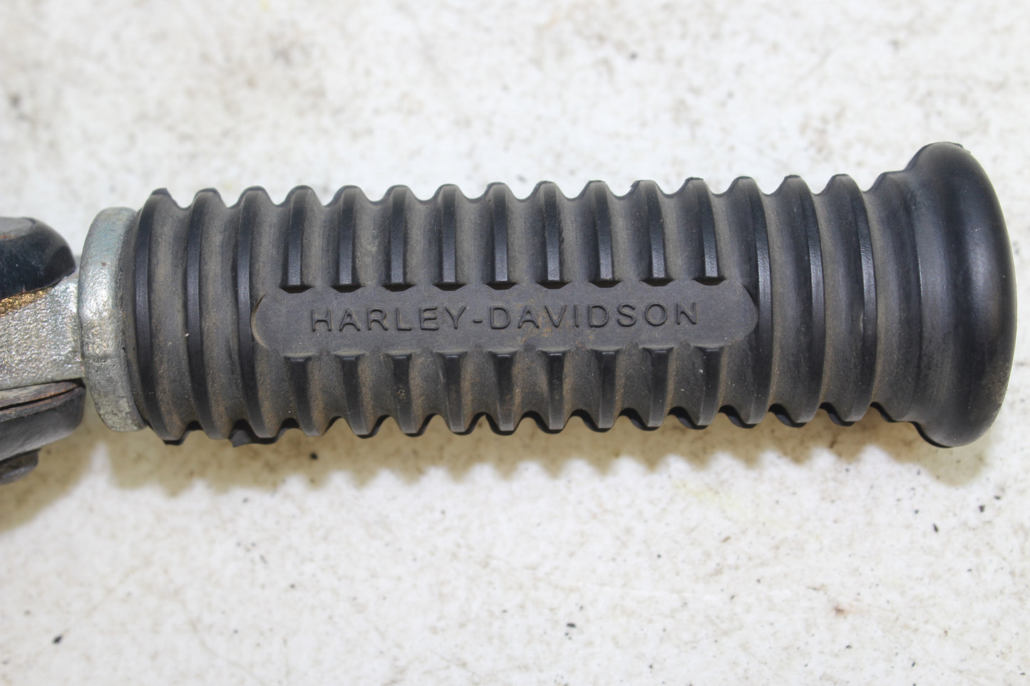 14-22 Harley Sportster Iron XL 883 Rear Right Passenger Foot Peg Mount