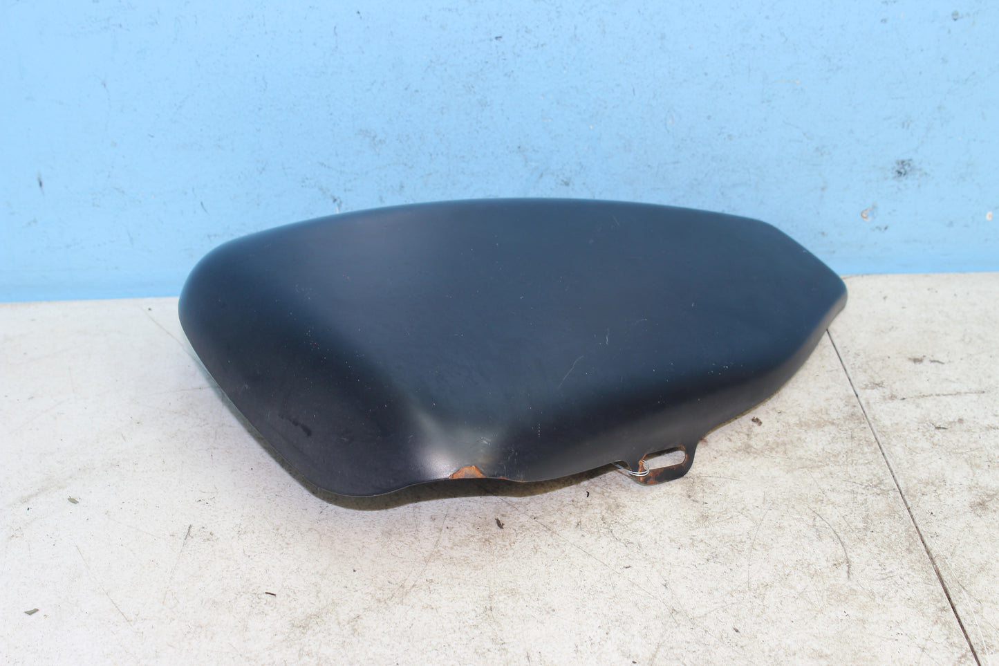 14-22 Harley Sportster Iron XL 883 OEM Left Frame Side Cover 57200091DH