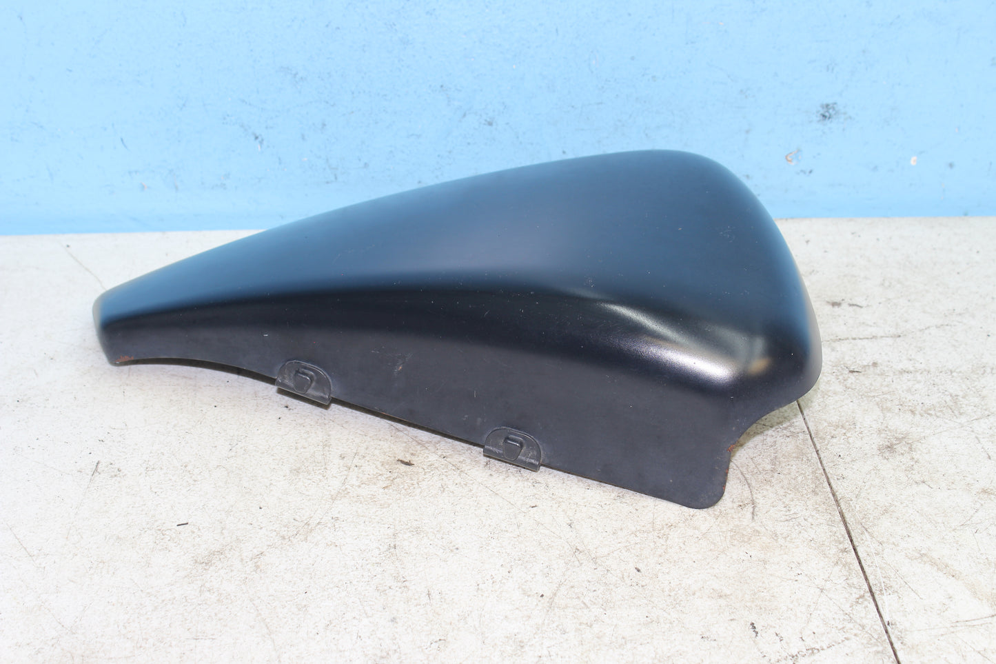 14-22 Harley Sportster Iron XL 883 OEM Left Frame Side Cover 57200091DH