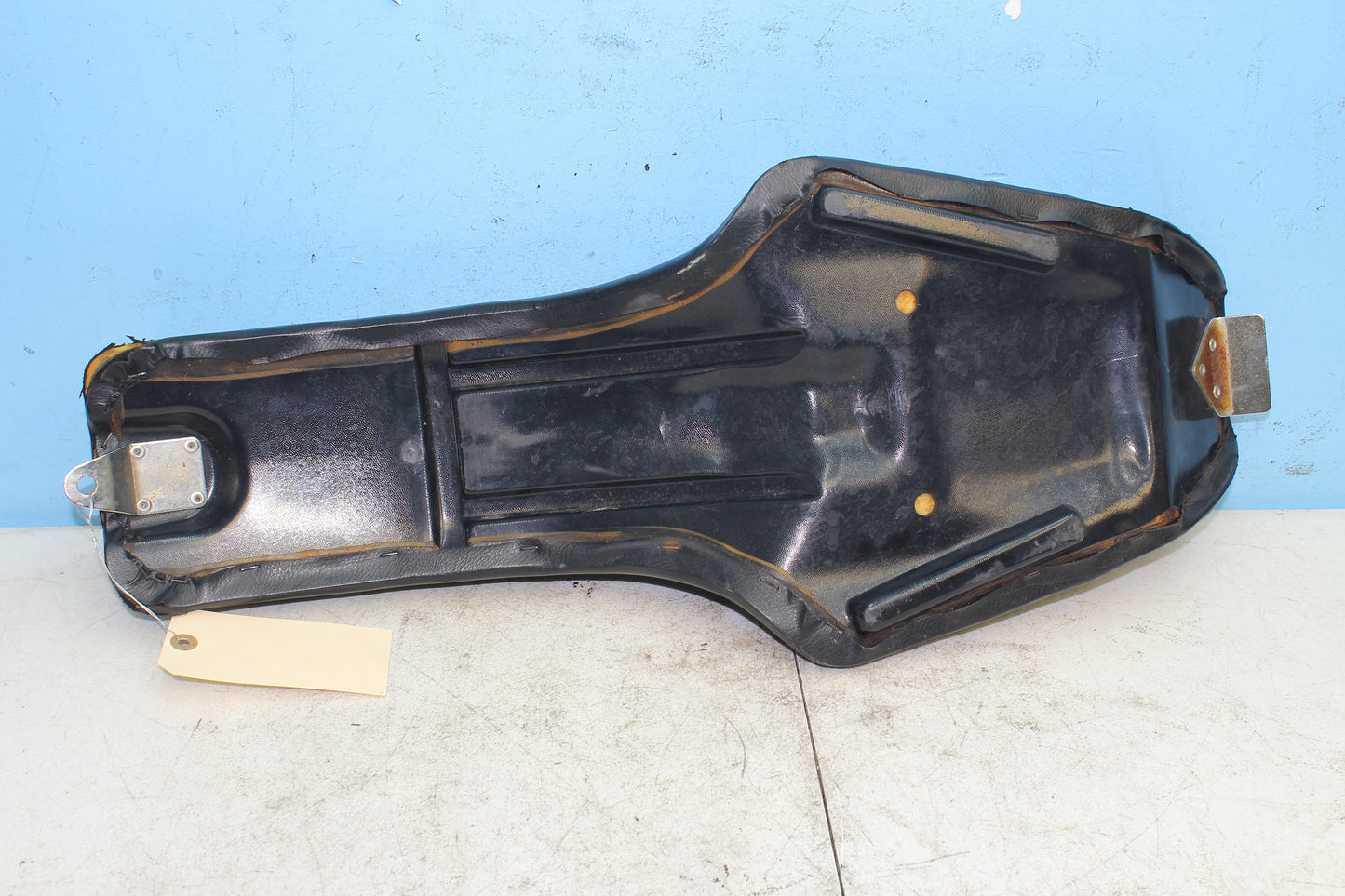 14-22 Harley Sportster Iron XL 883 Seat 2 Up Passenger Rider