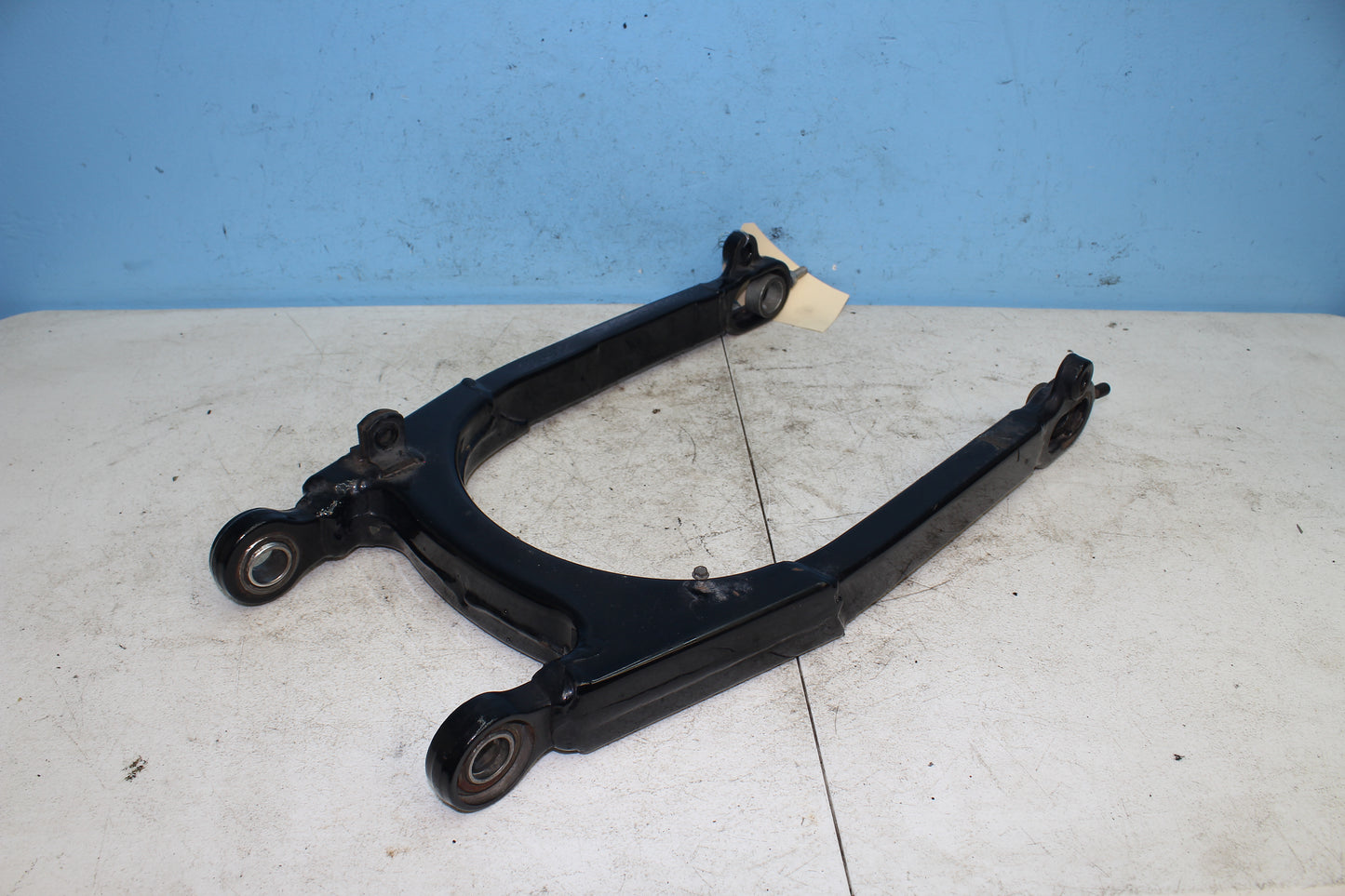 14-22 Harley Sportster Iron XL 883 OEM Swing Arm 47400134BHP 47587-05A