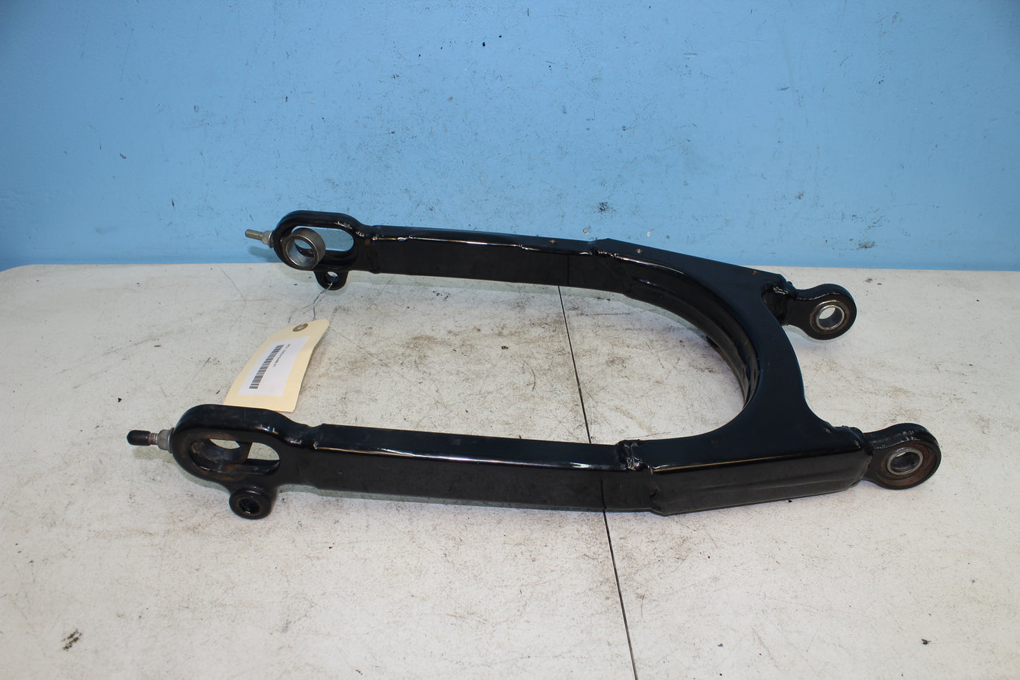 14-22 Harley Sportster Iron XL 883 OEM Swing Arm 47400134BHP 47587-05A