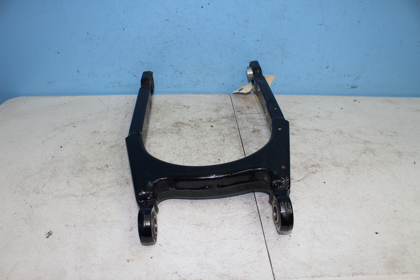 14-22 Harley Sportster Iron XL 883 OEM Swing Arm 47400134BHP 47587-05A
