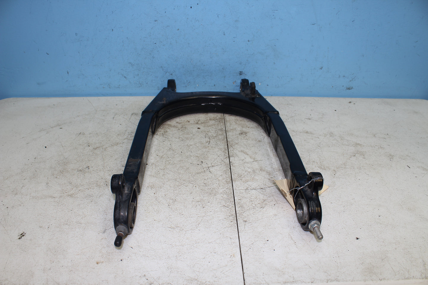 14-22 Harley Sportster Iron XL 883 OEM Swing Arm 47400134BHP 47587-05A