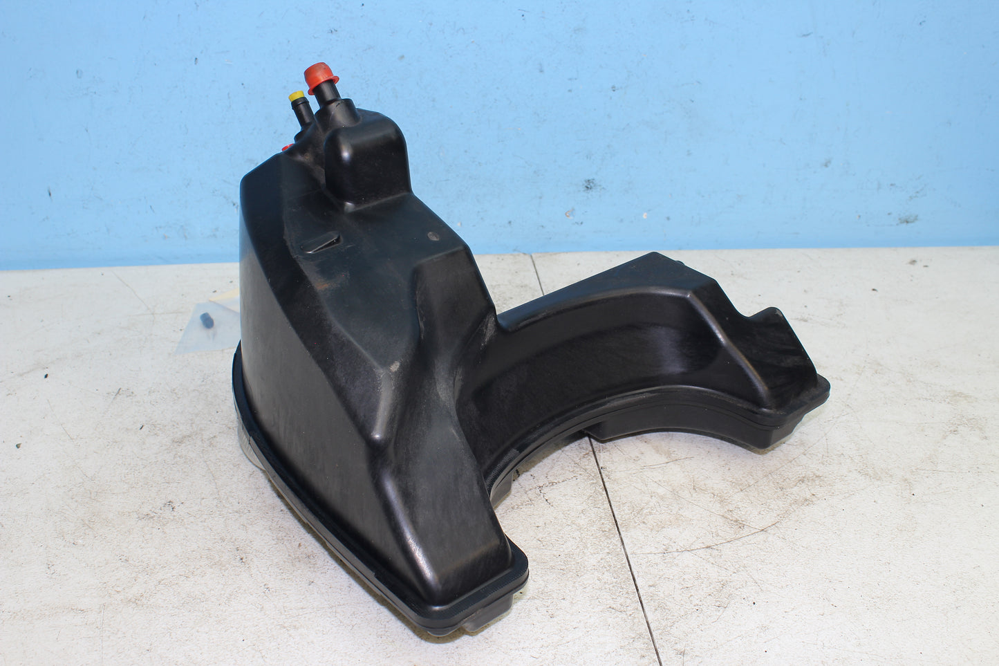 14-22 Harley Sportster Iron XL 883 OEM Oil Tank *DMG* 62500017