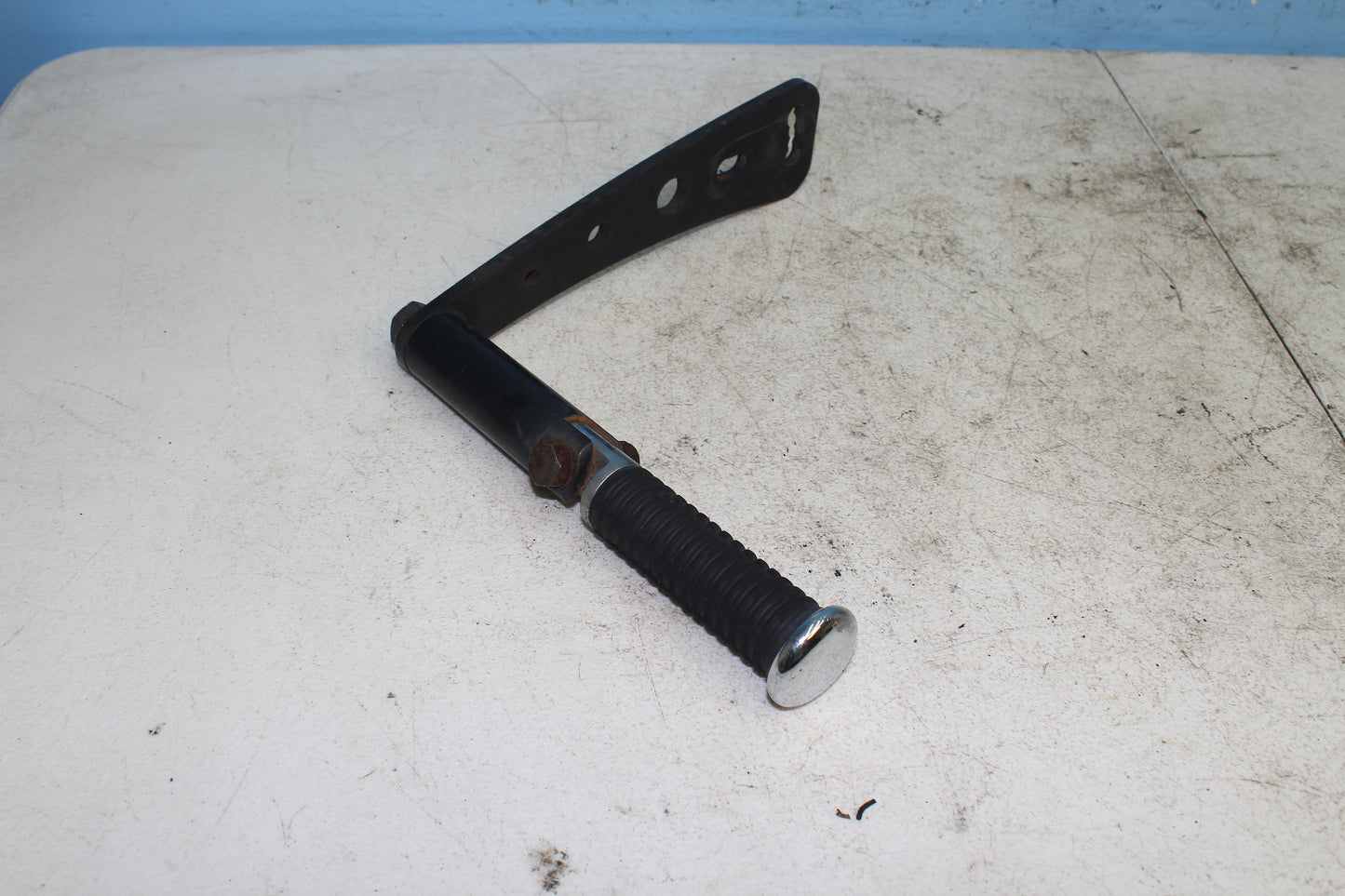 14-22 Harley Sportster Iron XL 883 Highway Foot Peg Rest Mounting Bracket