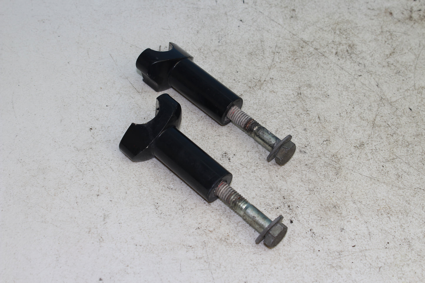 14-22 Harley Sportster Iron XL 883 OEM Bar Risers Handlebar Lower Clamp