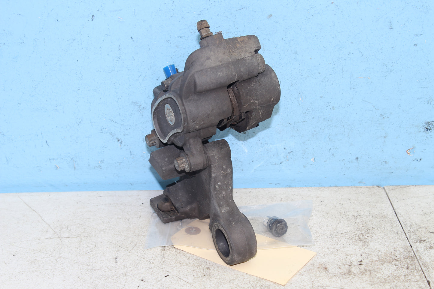 14-22 Harley Sportster Iron XL 883 OEM Rear Brake Caliper w/ Mount 41300039