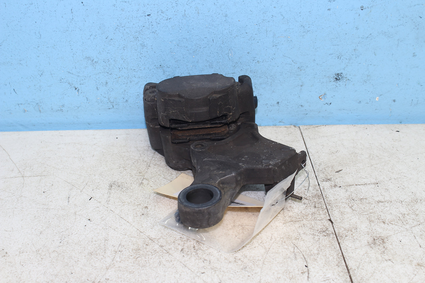 14-22 Harley Sportster Iron XL 883 OEM Rear Brake Caliper w/ Mount 41300039