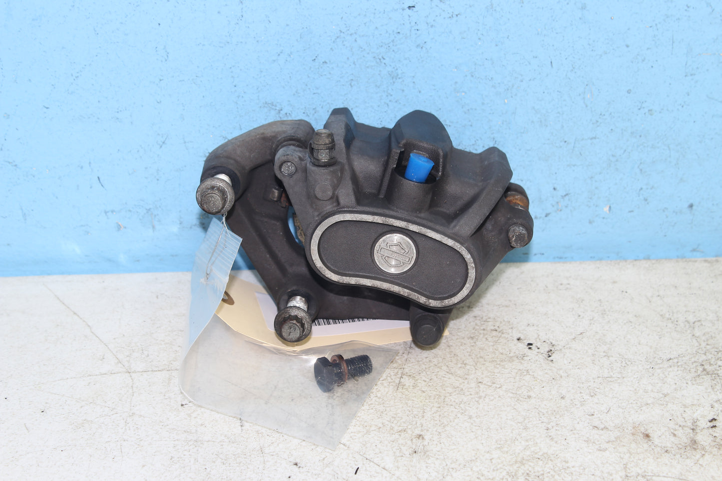 14-22 Harley Sportster Iron XL 883 OEM Front Brake Caliper 41300010 41300008