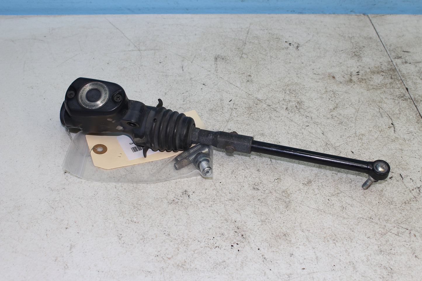 14-22 Harley Sportster Iron XL 883 OEM Rear Brake Master Cylinder 41700025