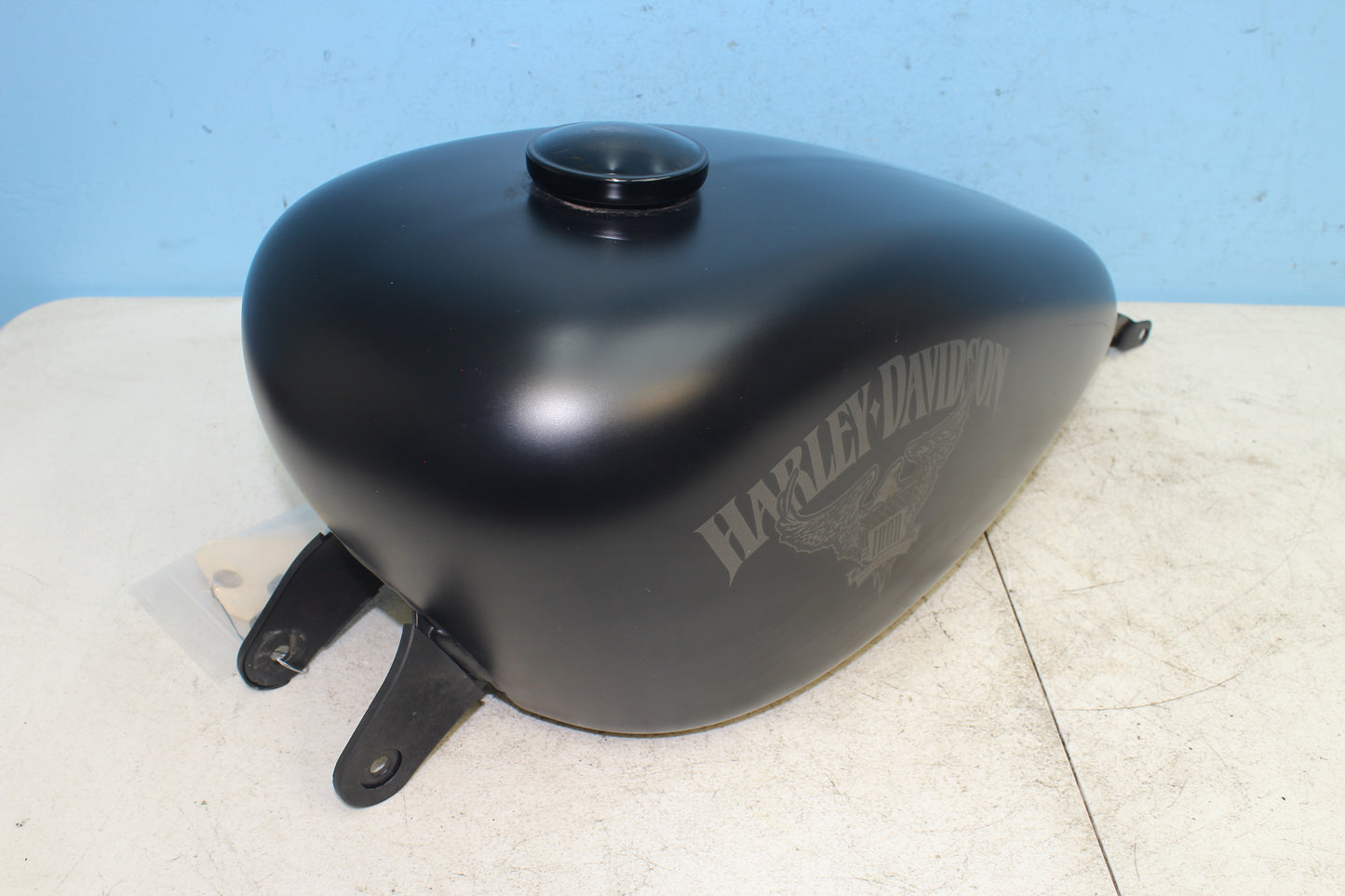 14-22 Harley Sportster Iron XL 883 OEM Fuel Gas Tank *Sludge In Tank*