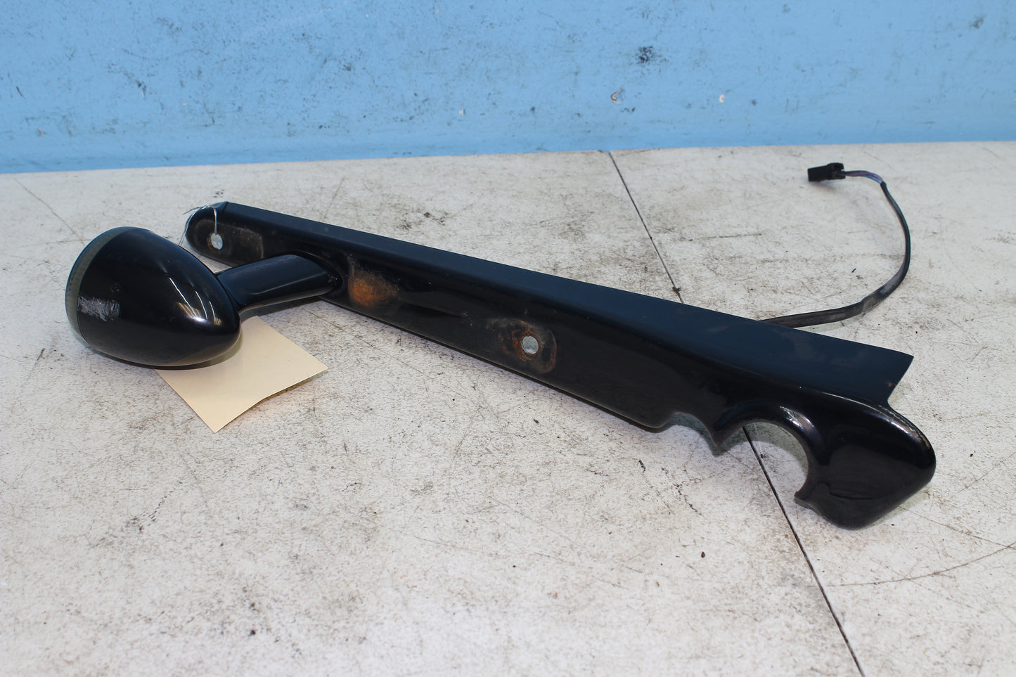 14-22 Harley Sportster Iron XL 883 OEM Rear Right Strut Cover Turn Signal