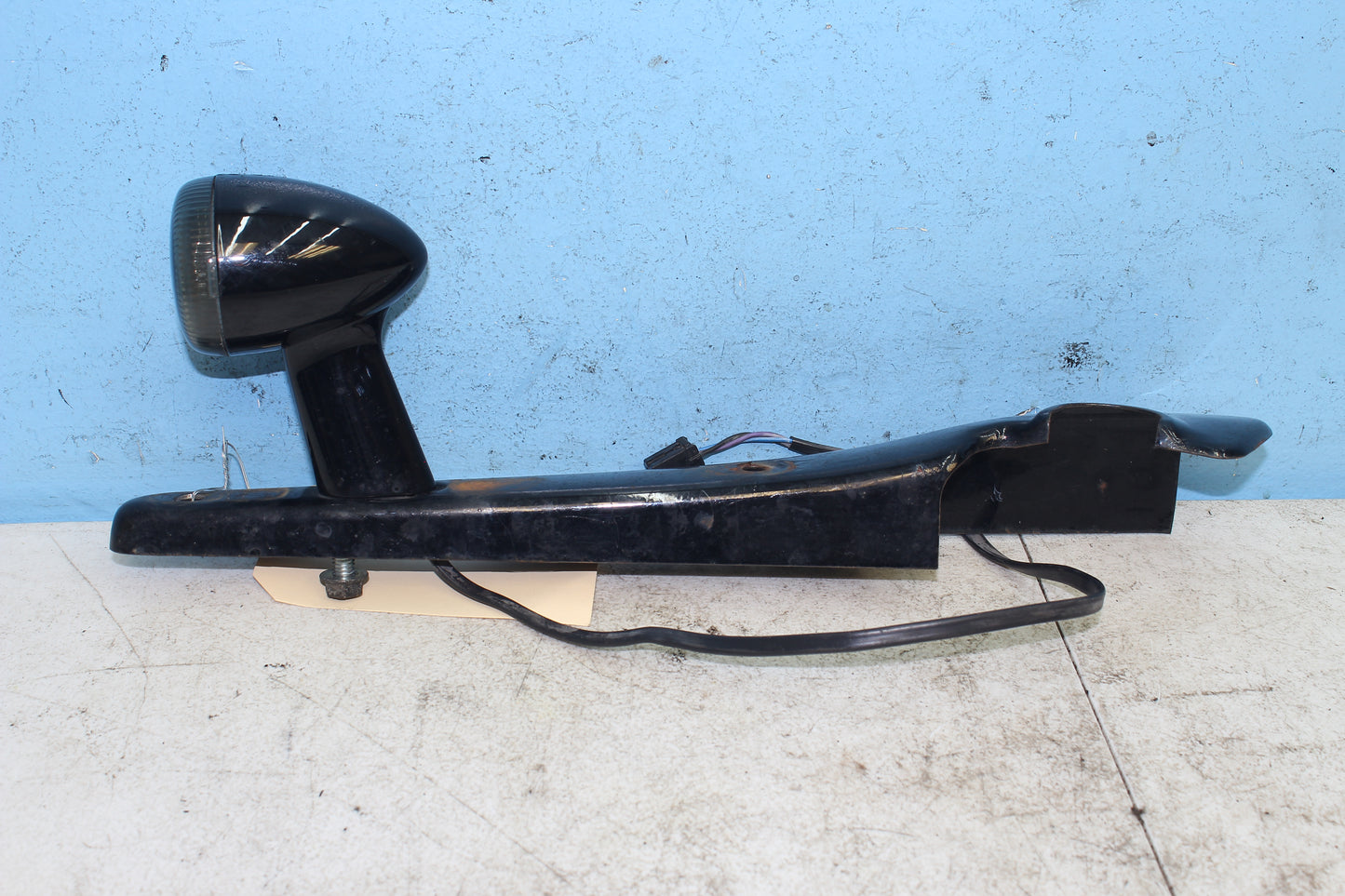 14-22 Harley Sportster Iron XL 883 OEM Rear Right Strut Cover Turn Signal