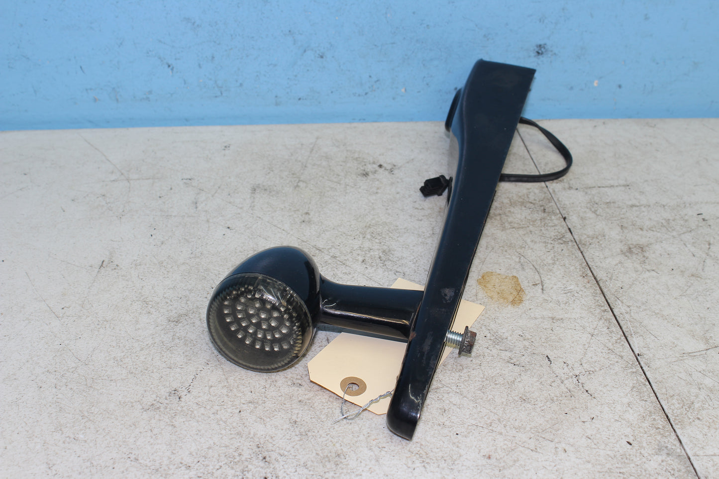 14-22 Harley Sportster Iron XL 883 OEM Rear Left Strut Cover Turn Signal