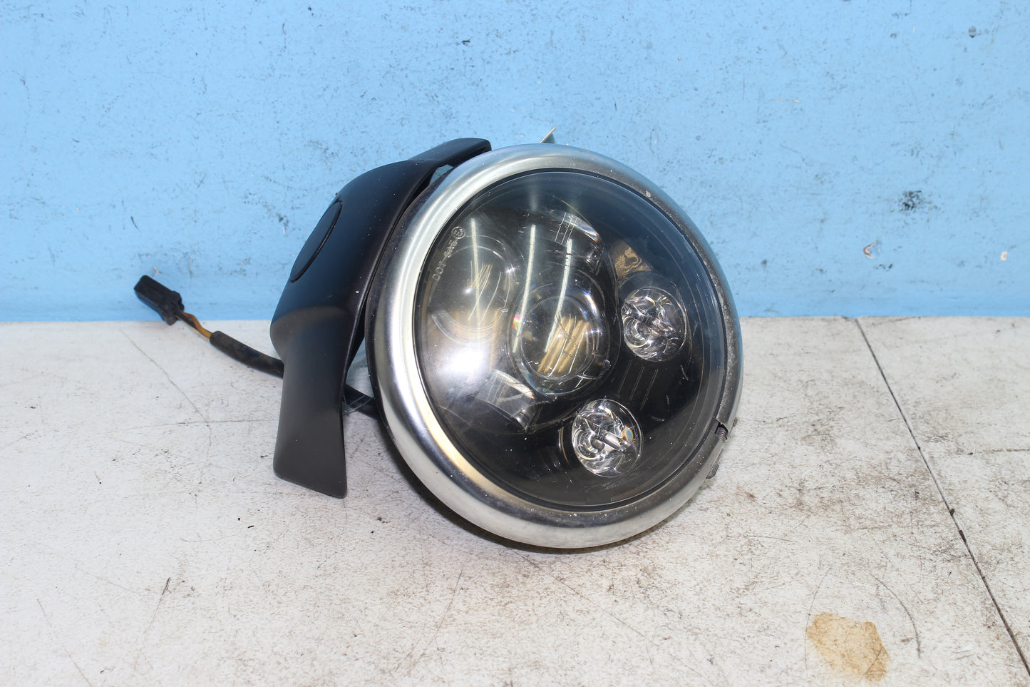 14-22 Harley Sportster Iron XL 883 Headlight LED Head Lamp Lens Bucket