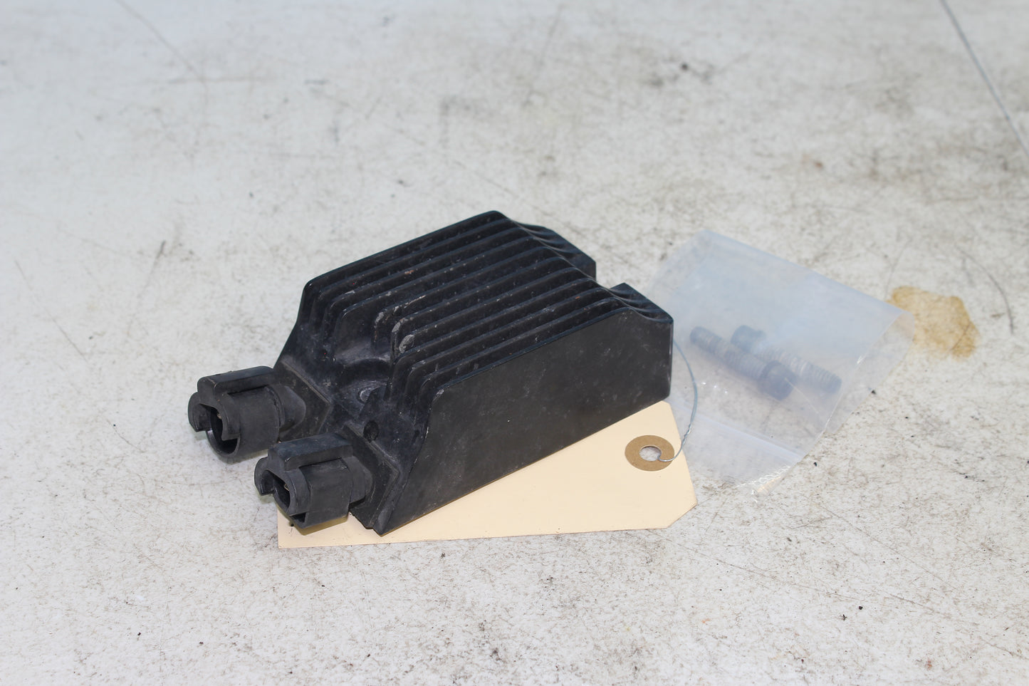 14-22 Harley Sportster Iron XL 883 OEM Rectifier Volt Regulator 74700012