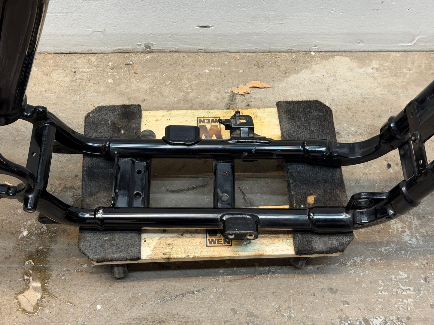 14-22 Harley Sportster Iron XL 883 OEM Frame *CLN* 47000031