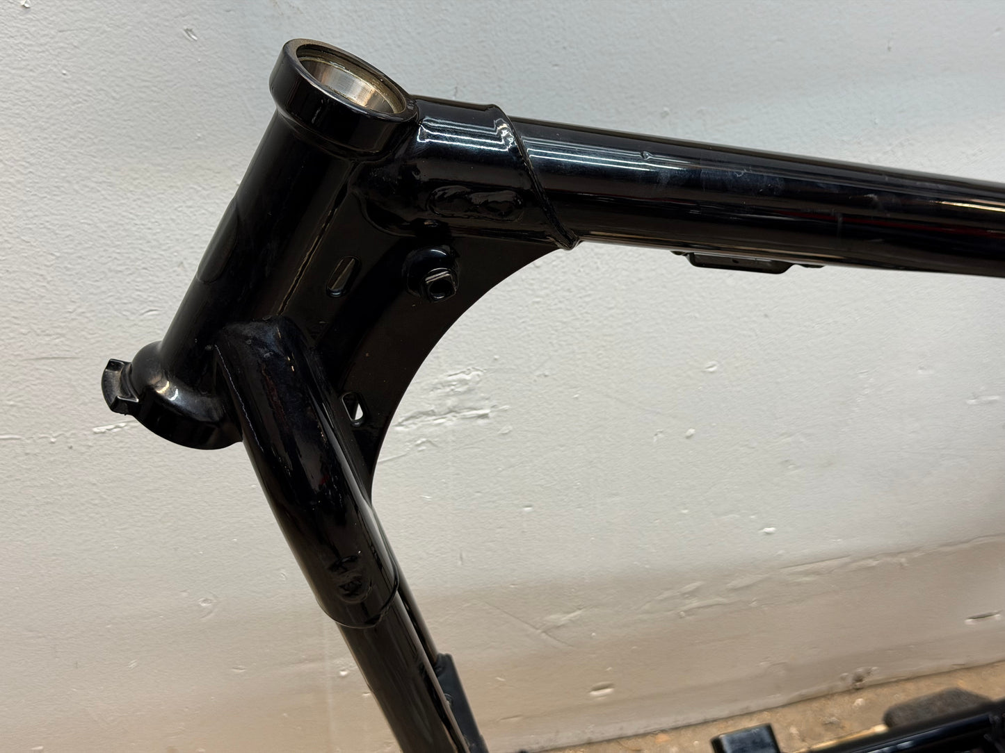 14-22 Harley Sportster Iron XL 883 OEM Frame *CLN* 47000031