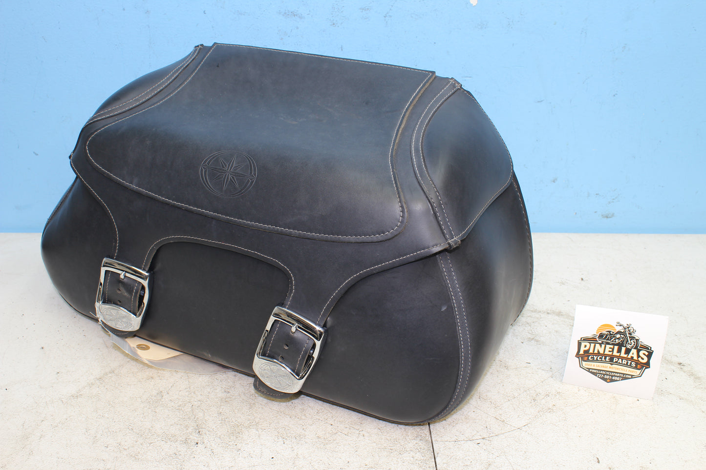 02-09 Yamaha V Star 1100 Silverado OEM Right Saddlebag Luggage Storage