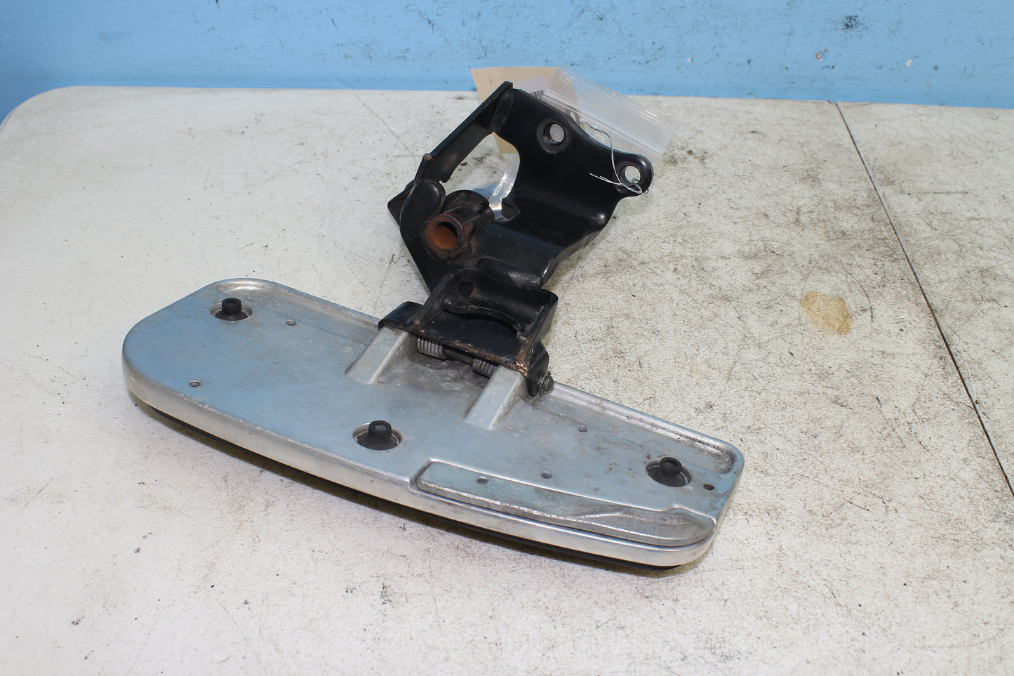 02-09 Yamaha V Star 1100 Silverado Right Floorboard Foot Rest Mount Bracket