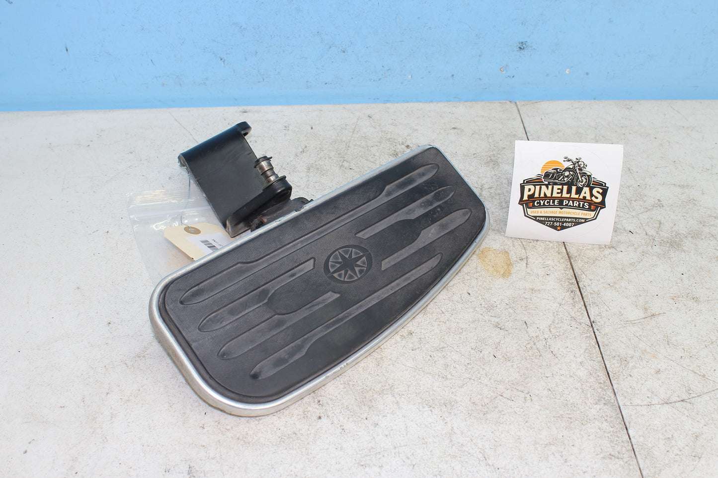 02-09 Yamaha V Star 1100 Silverado Left Floorboard Foot Rest Mount Bracket
