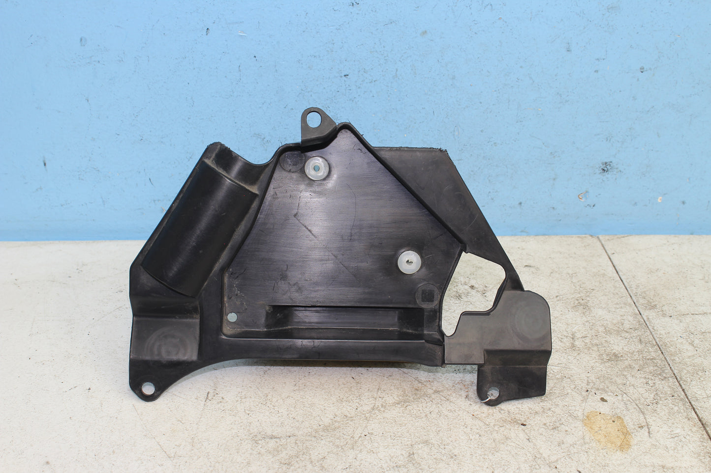 02-09 Yamaha V Star 1100 Silverado OEM Battery Cover ECU CDI Holder Panel