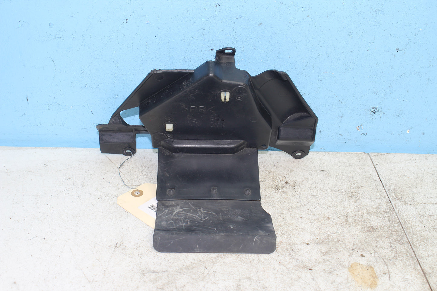 02-09 Yamaha V Star 1100 Silverado OEM Battery Cover ECU CDI Holder Panel