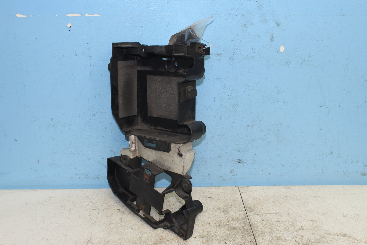 02-09 Yamaha V Star 1100 Silverado OEM Battery Box Tray Mount Stay Holder