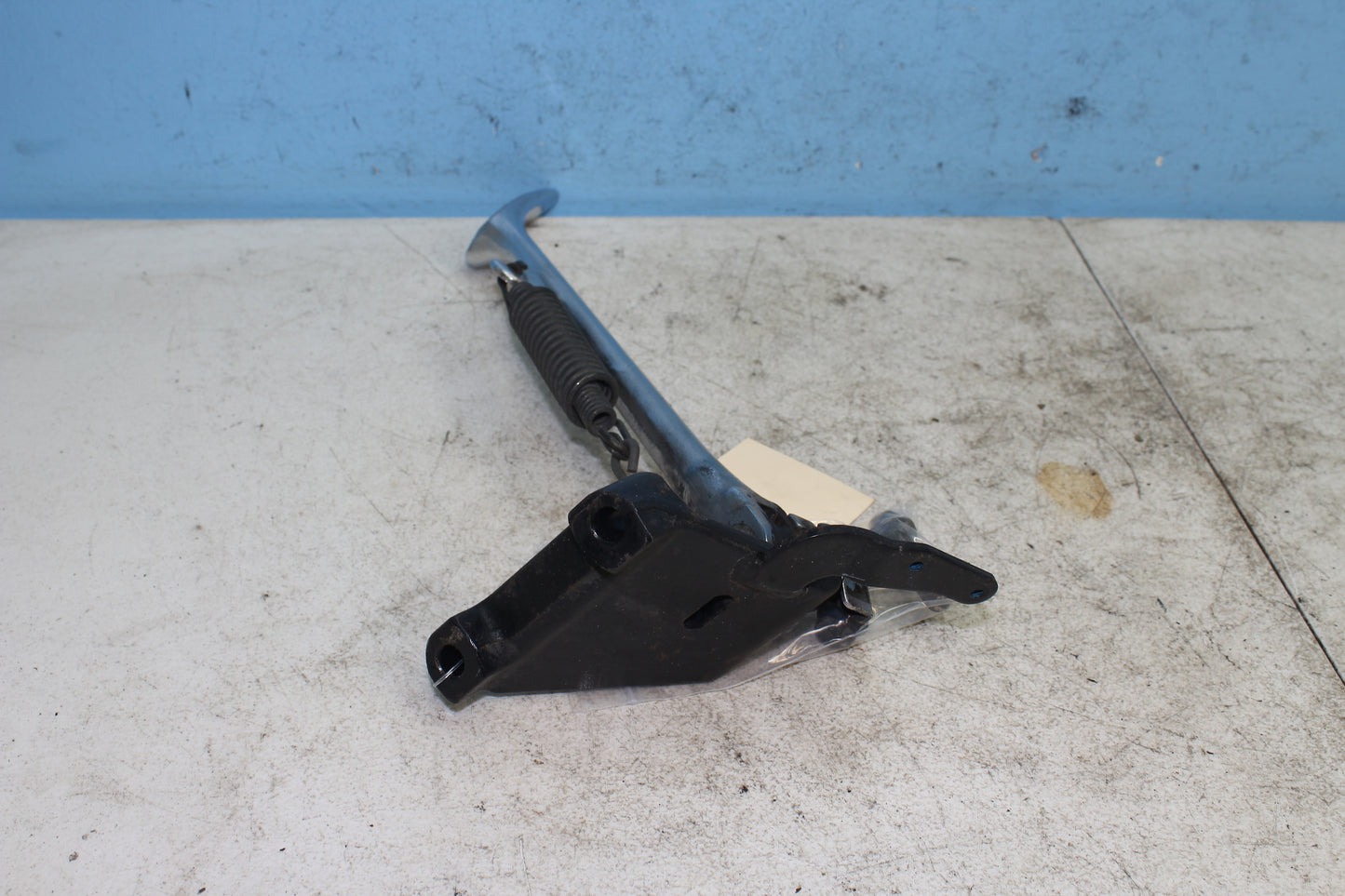02-09 Yamaha V Star 1100 Silverado OEM Kick Stand w/ Spring Kickstand