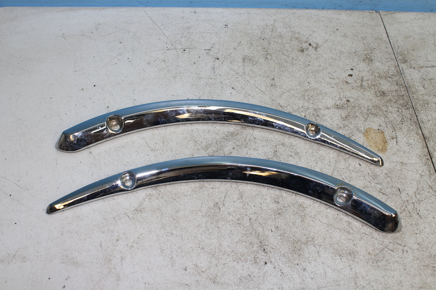 02-09 Yamaha V Star 1100 Silverado Rear Fender Stay Mount Bracket Strut Covers