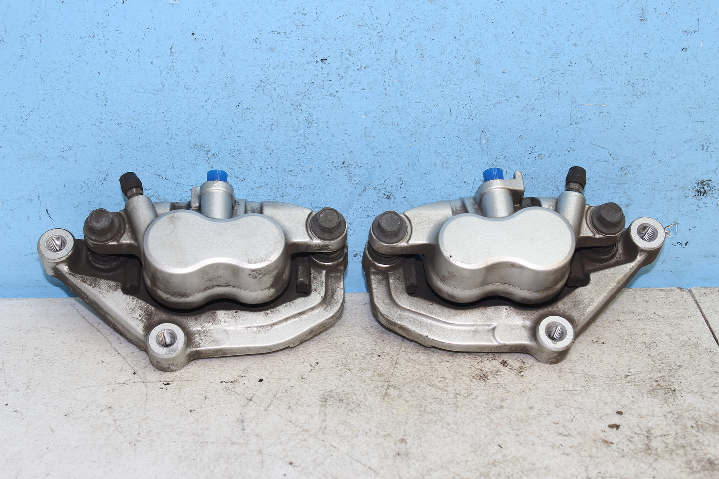 02-09 Yamaha V Star 1100 Silverado OEM Front Brake Calipers