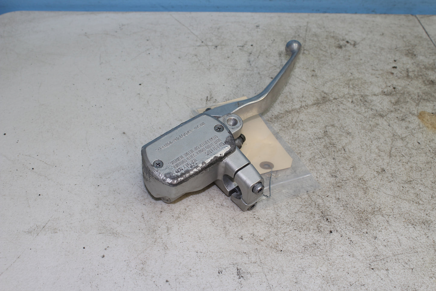 02-09 Yamaha V Star 1100 Silverado OEM Front Brake Master Cylinder w/ Lever