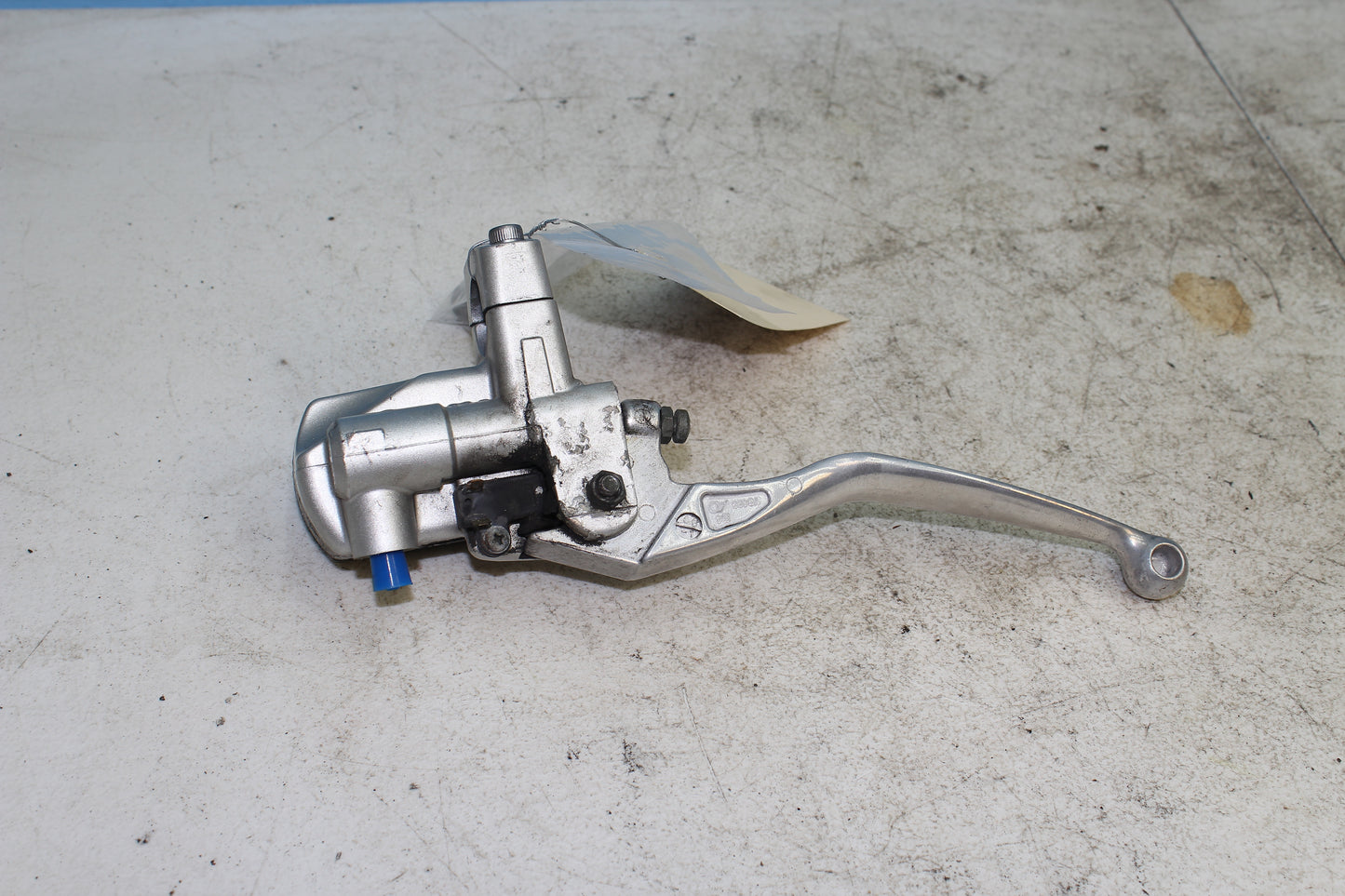 02-09 Yamaha V Star 1100 Silverado OEM Front Brake Master Cylinder w/ Lever