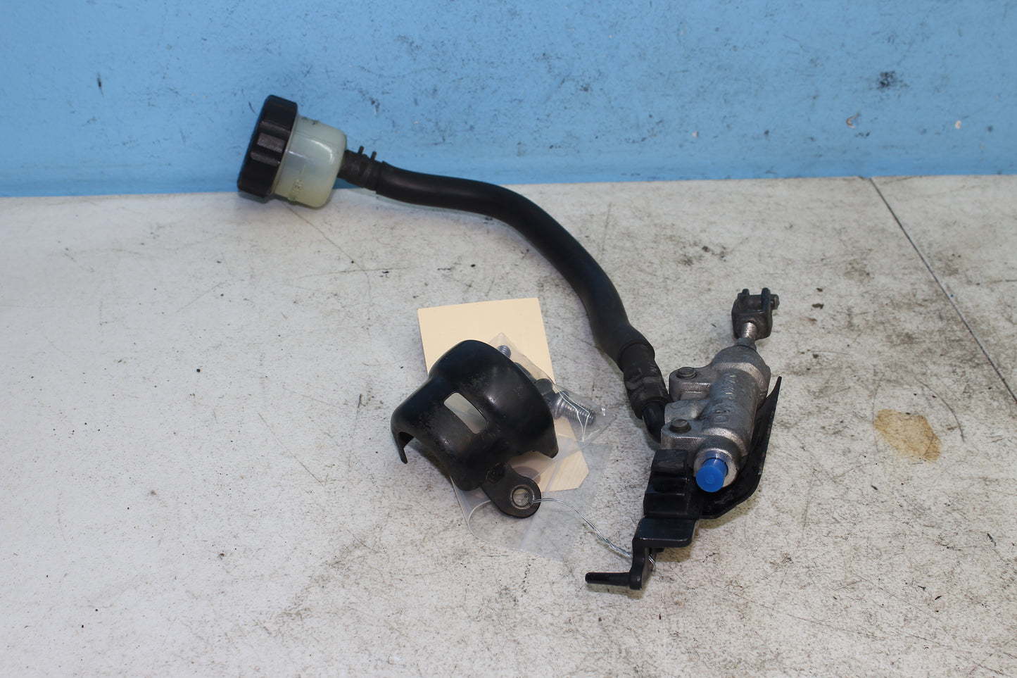 02-09 Yamaha V Star 1100 Silverado OEM Rear Brake Master Cylinder